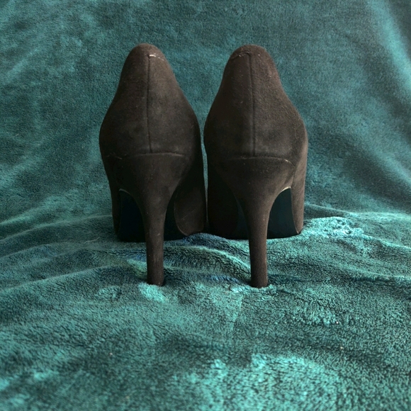 Nine West Black Suede Pumps - Picture 7 of 12